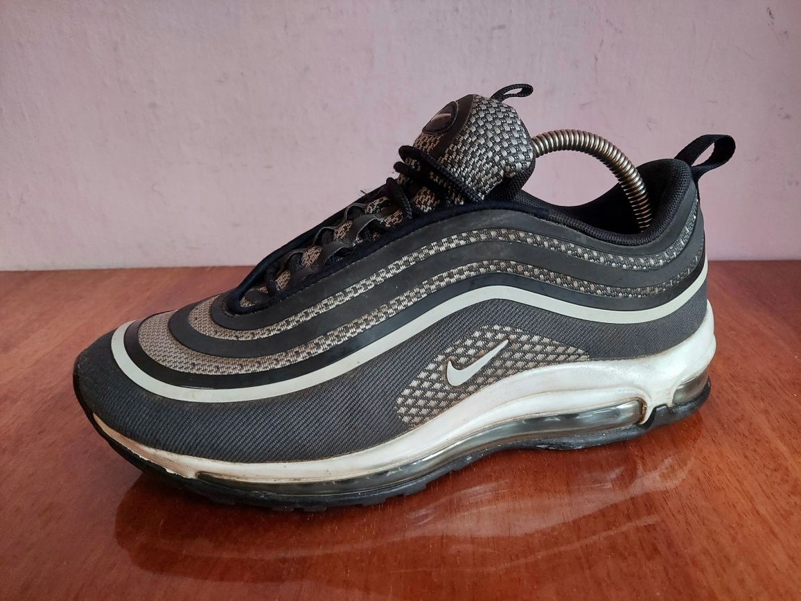 Кроссовки фірми Nike AIR MAX 97 PREMIUM оригінал 

Розмір по бірці:
Us