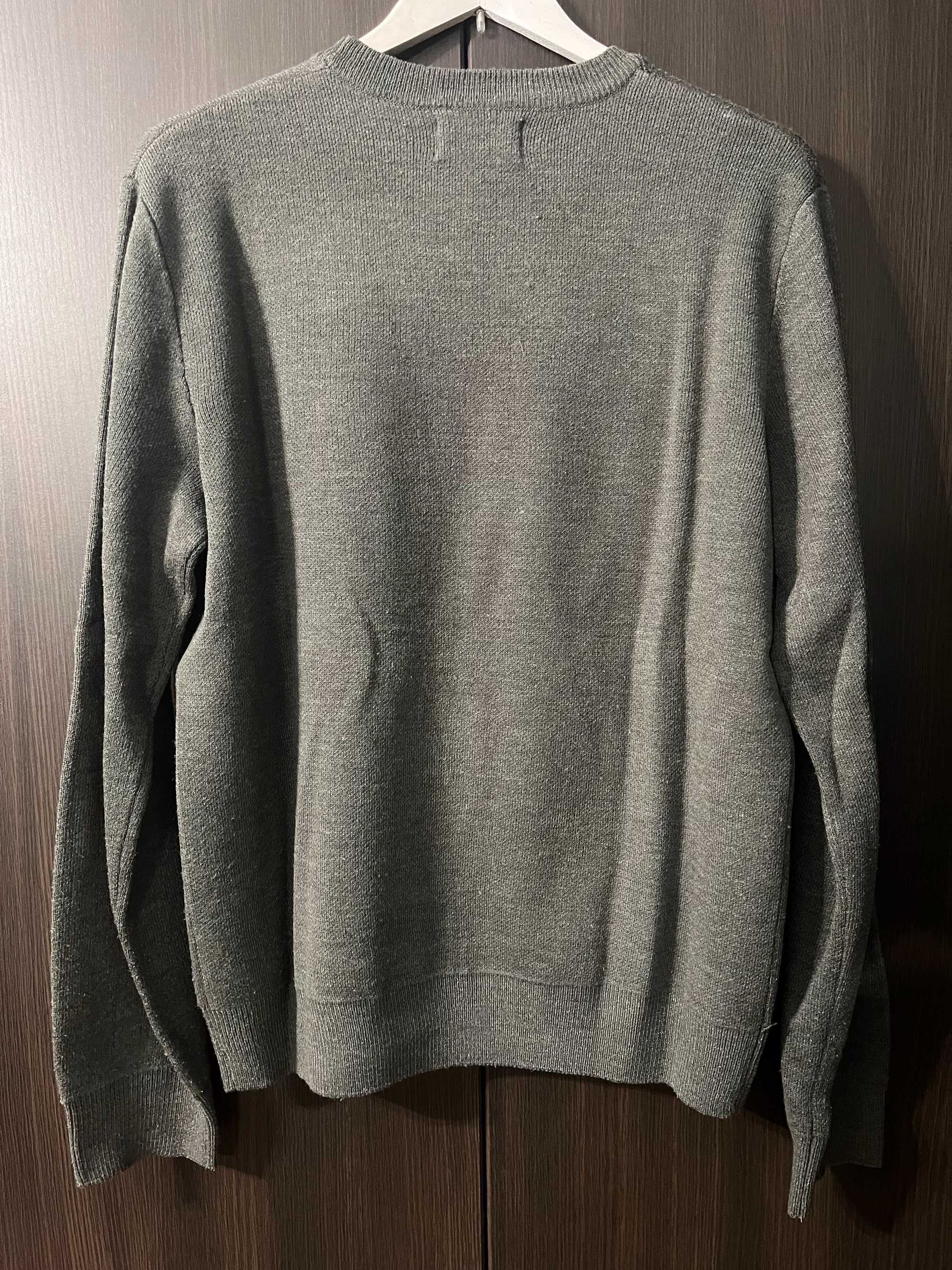 Sweter szary żebra Reserved L