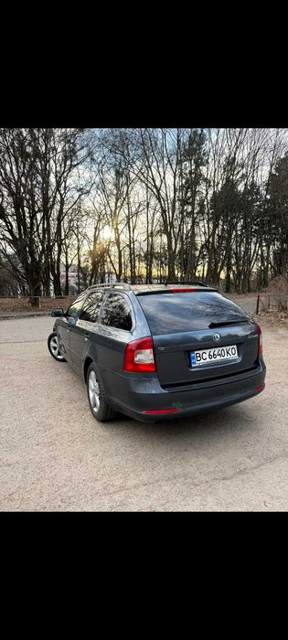 Продам Шкоду Октавію..