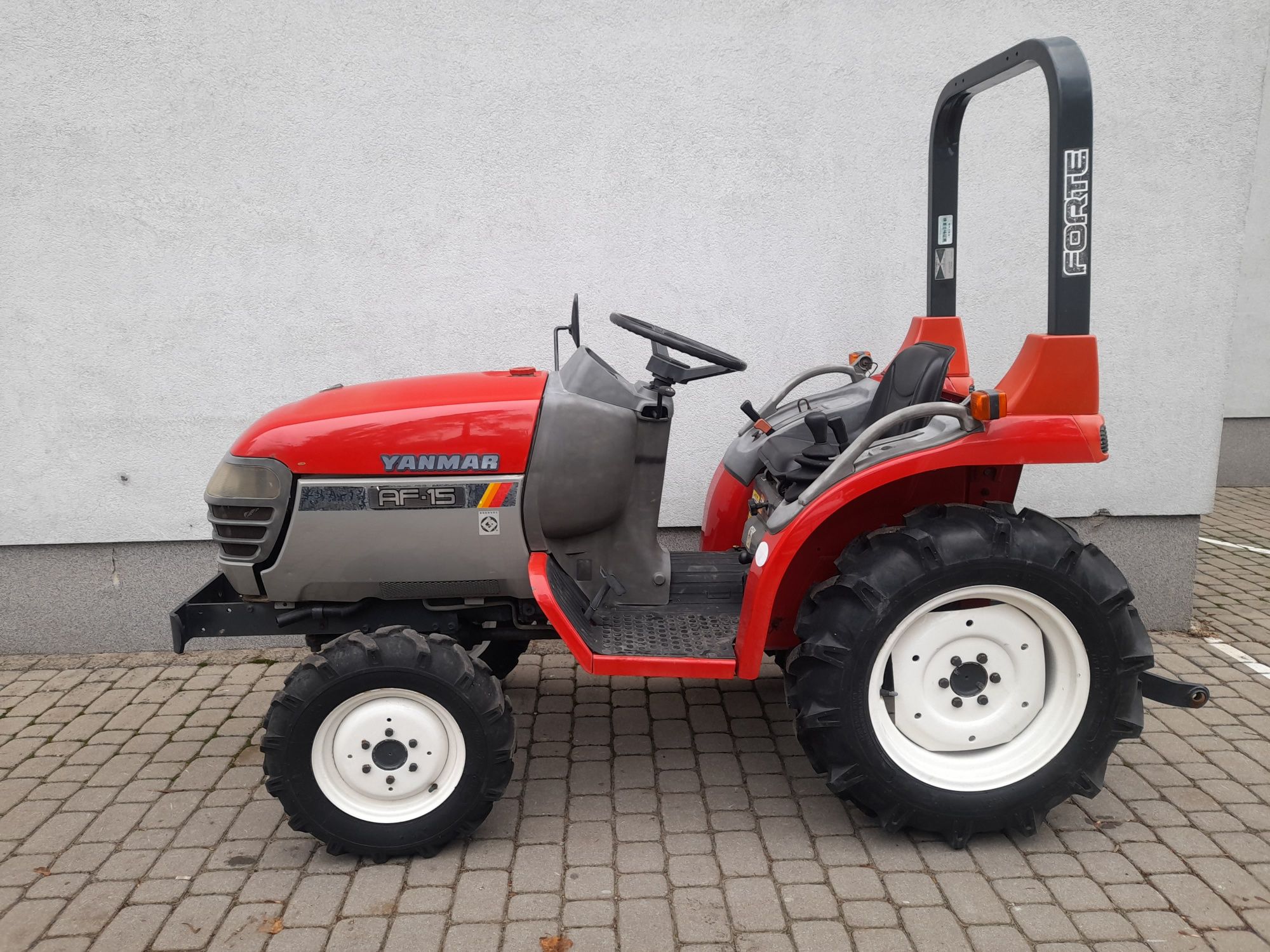Traktorek kosiarka Yanmar  ładowacz kubota pług iseki