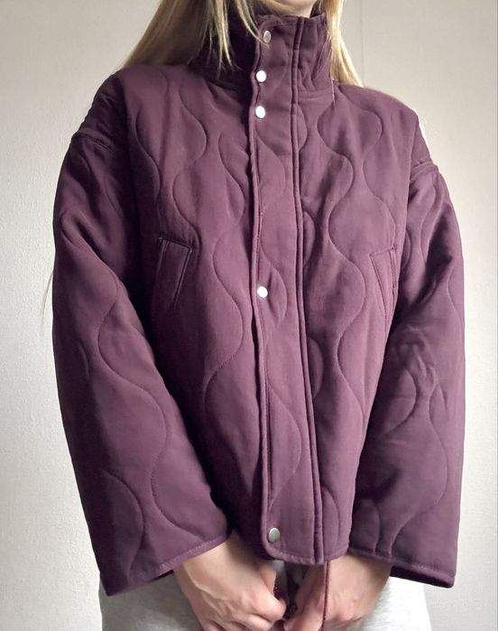 Przejsciowa kurtka fioletowa stan bardzo dobry urocza stradivarius
