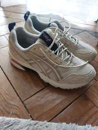 Ténis Asics 37 bege