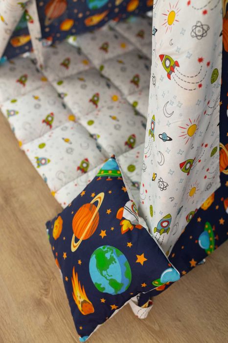 Дитячий вігвам “Космос” з планетами + підвіска Місяць у подарунок