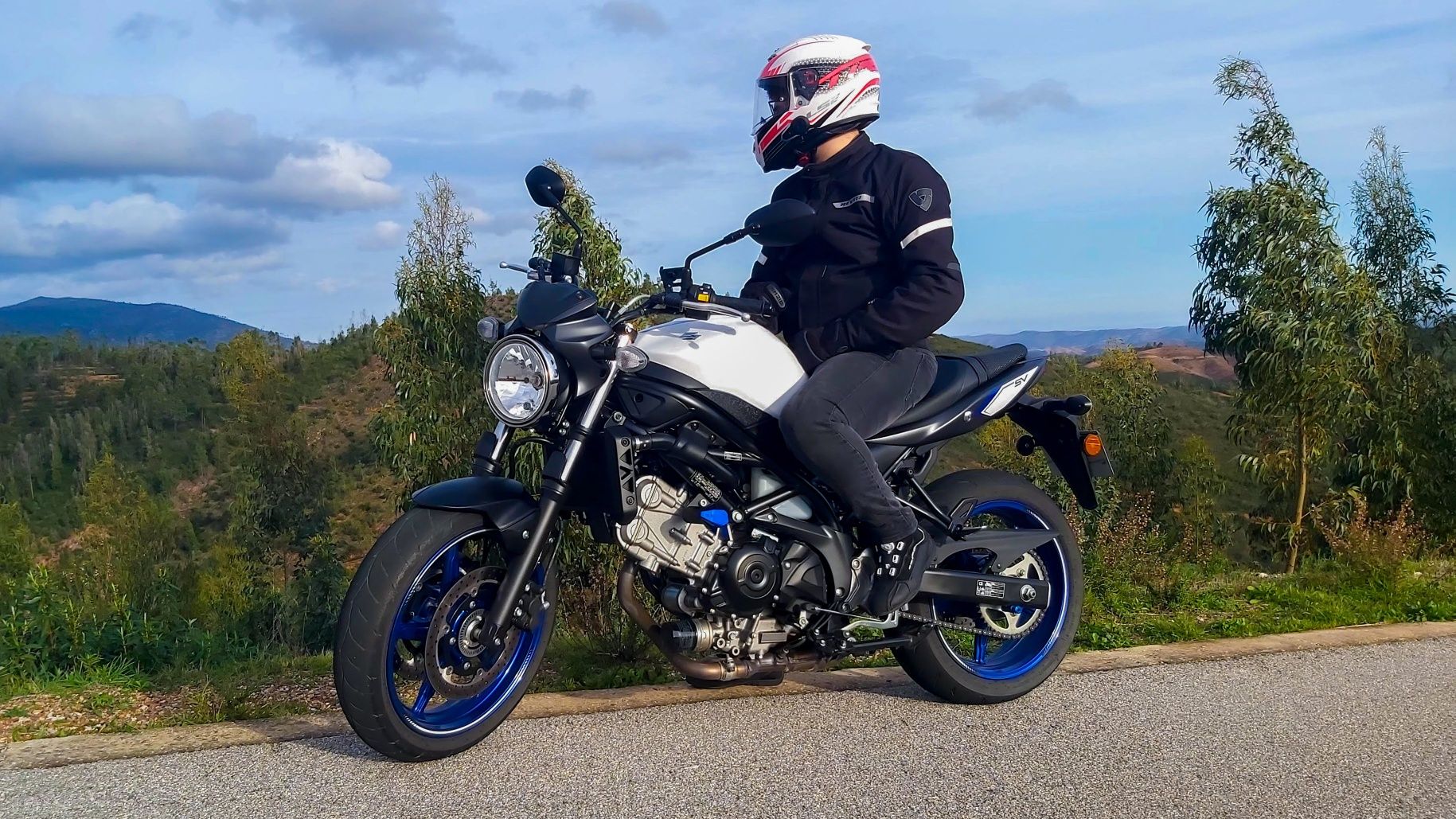 Vendo Suzuki SV 650a