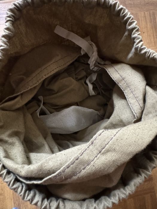 Палатка на 2-3 места,качество СССР, натуральный брезент, с окном.