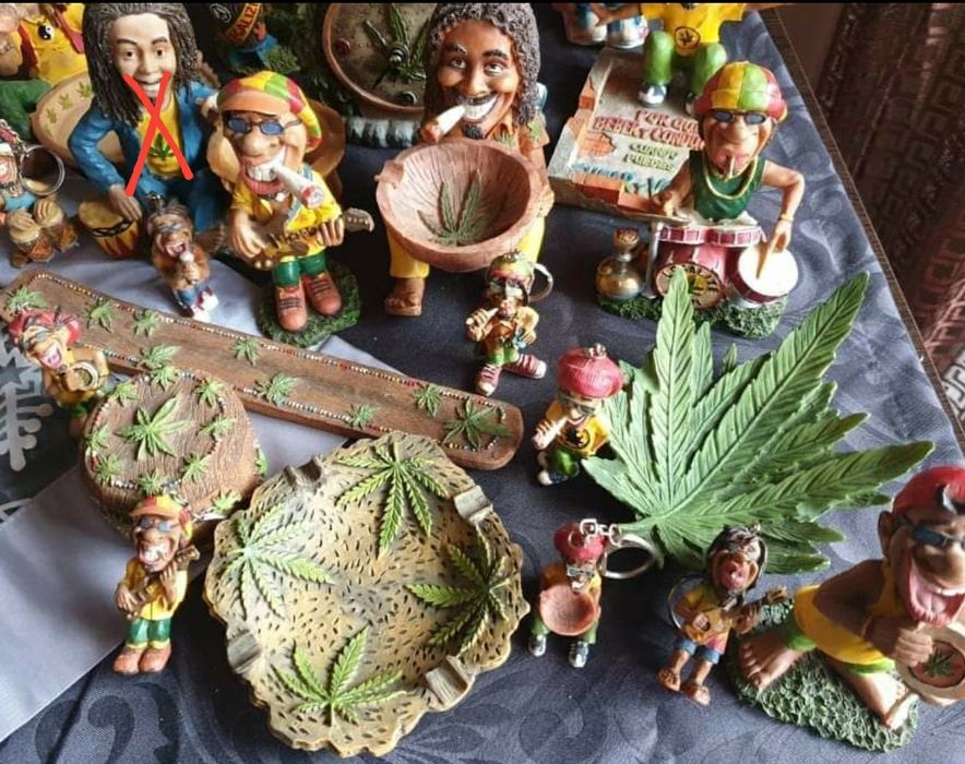 Cinzeiros, bonecos, relógio, caixa+suporte incenso Rastaman Bob Marley