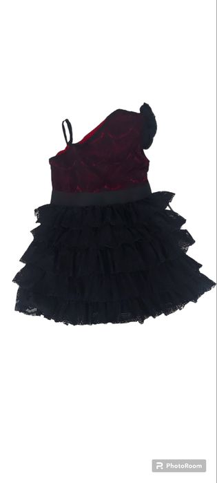 Boohoo Czarna sukienka hiszpanka w stylu gothic. 146-152cm
