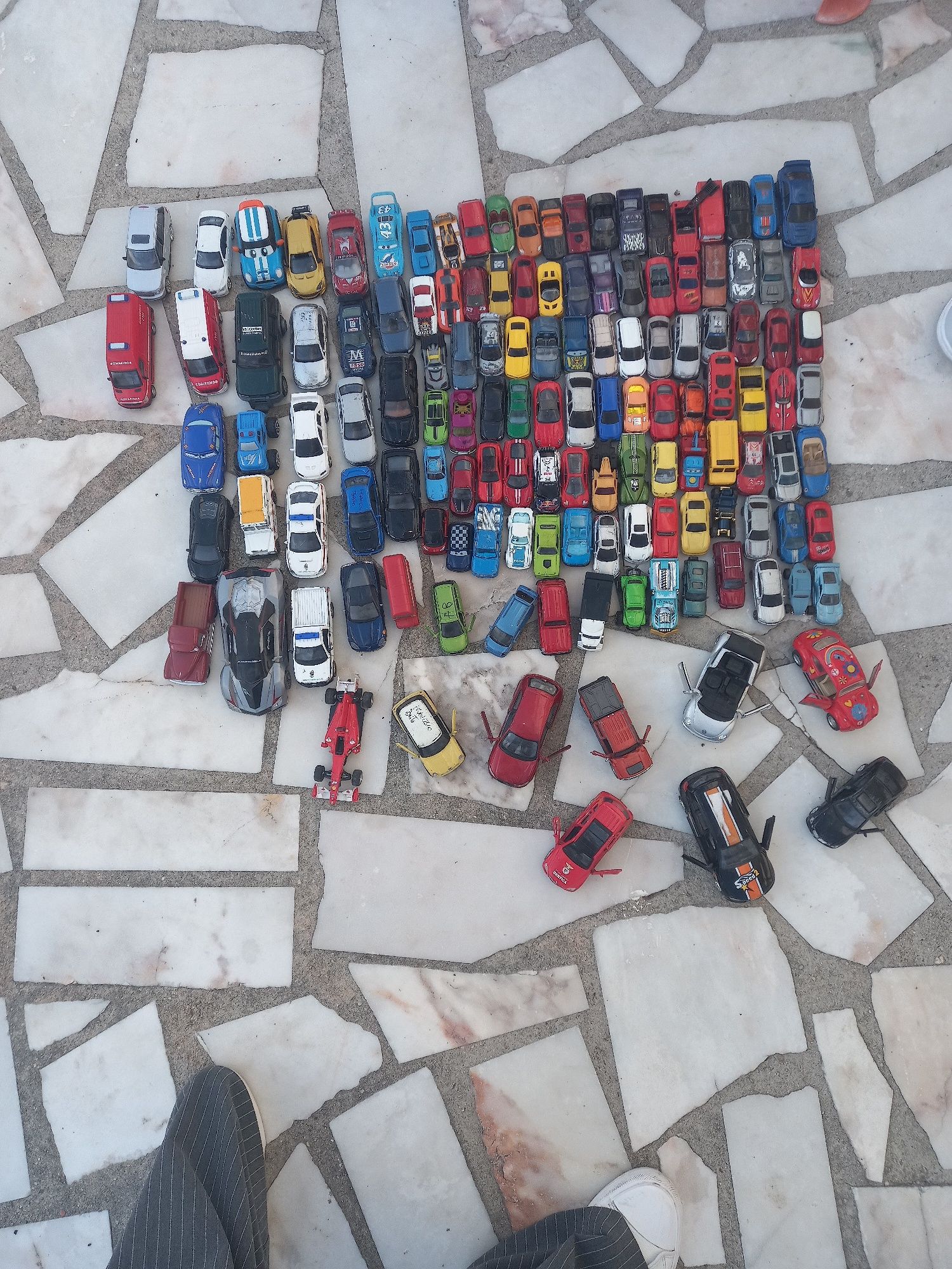 Carros miniatura  (ler descrição)