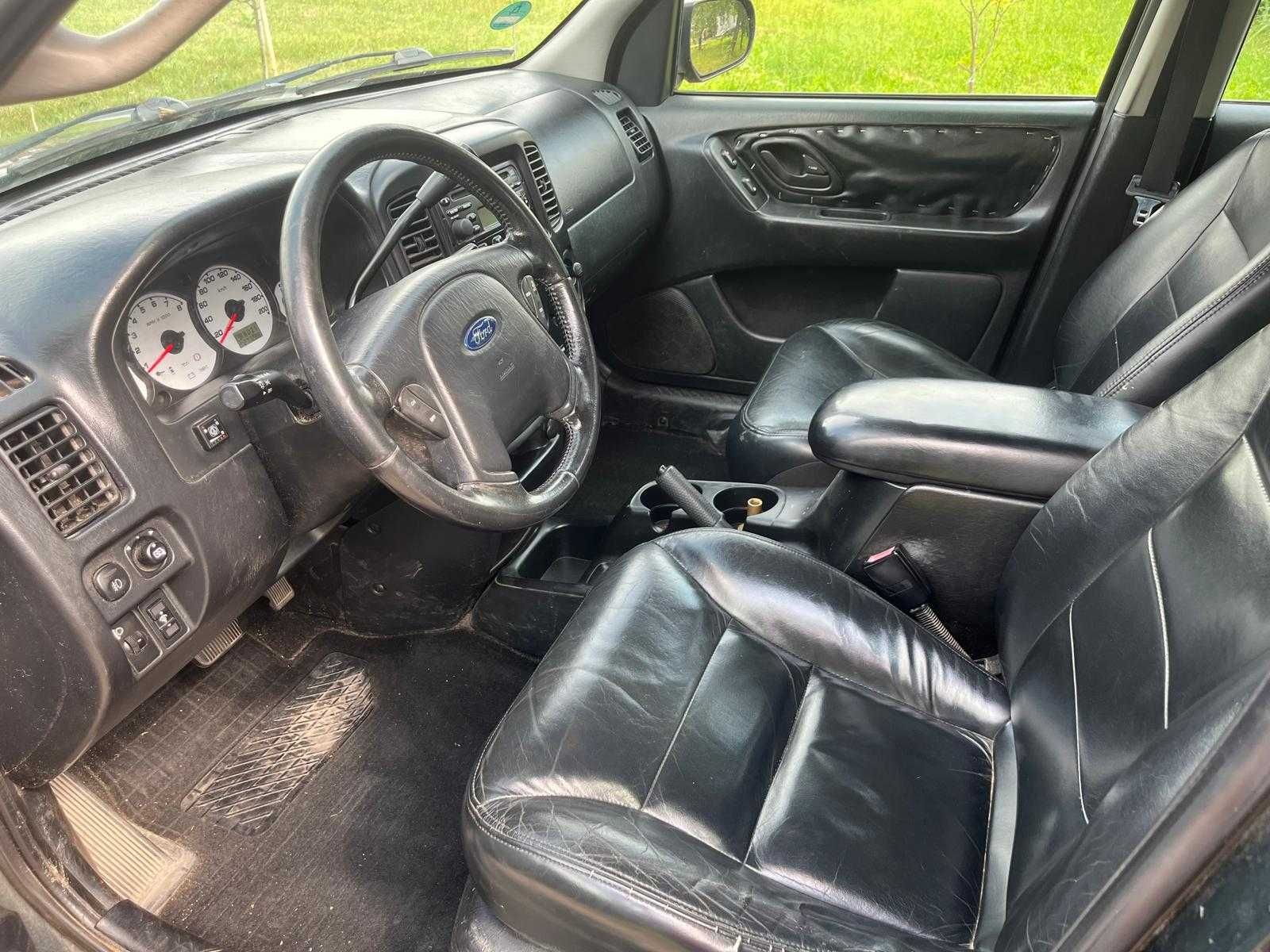 Ładny Ford Maverick,4x4, 3.0 v6 benzyna z Gazem. Automat.Z Niemiec.