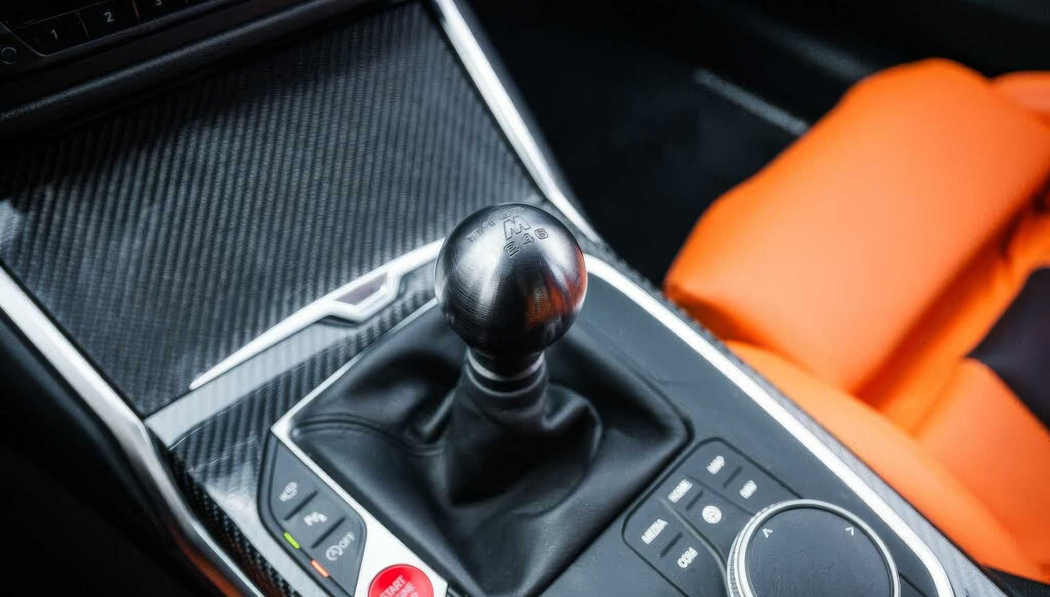 BMW M3      2021