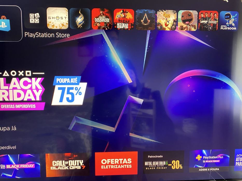 PS5 versão física + 9 jogos (como nova)