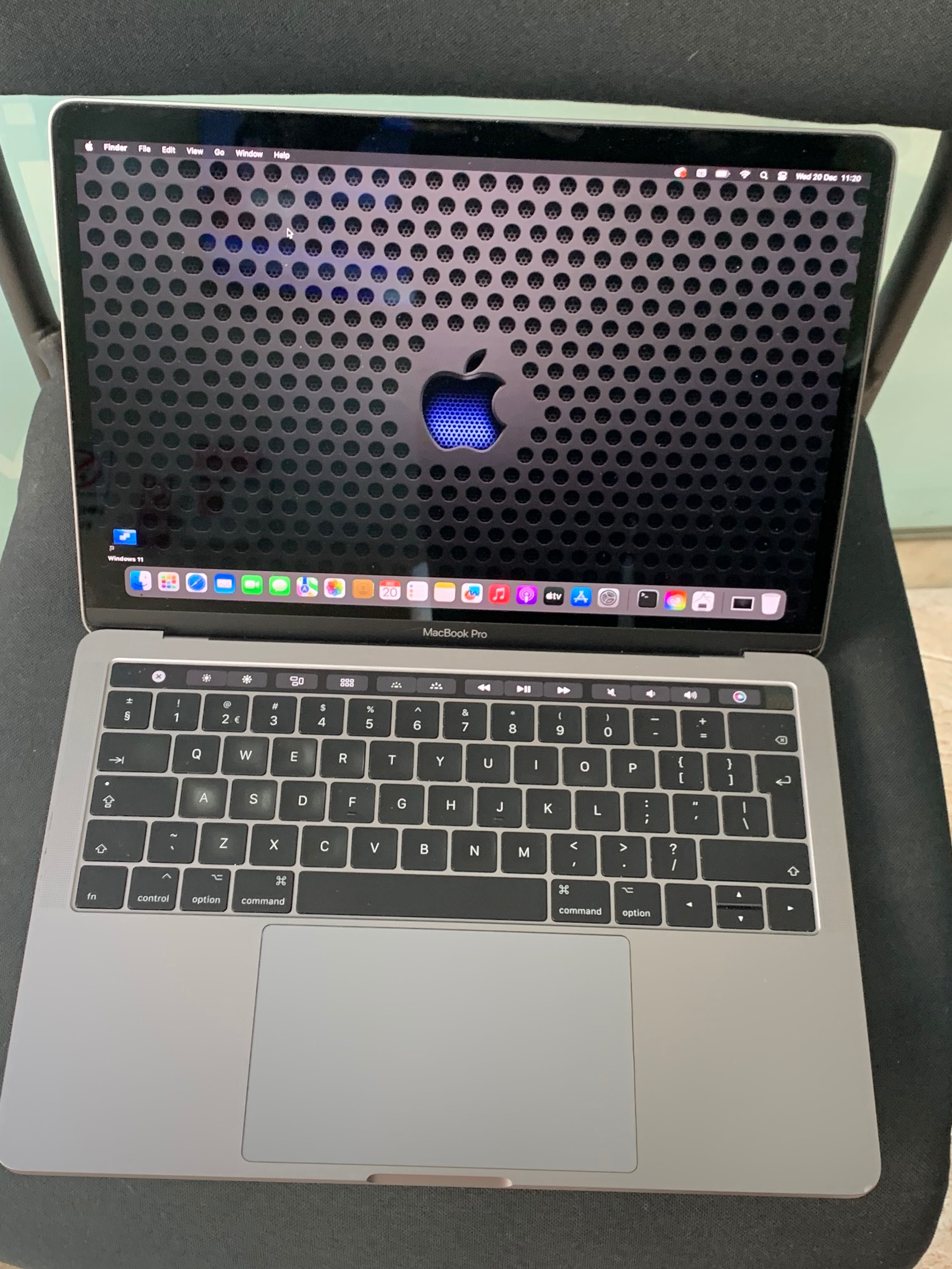 MacBook Pro 13 2019 Touchbar intel i5 128Gb 8Gb Ram Fazemos Retomas