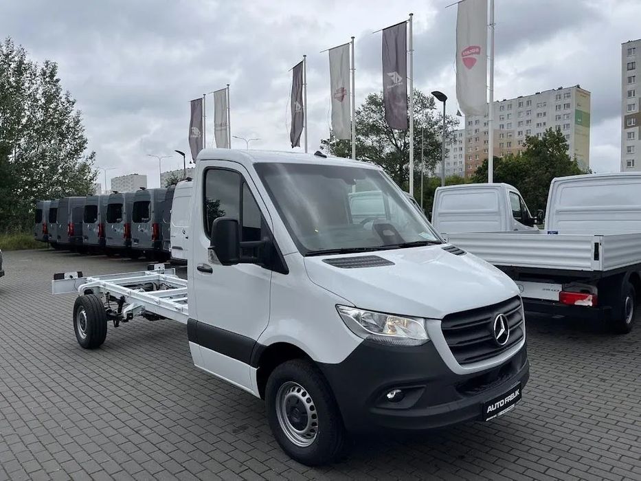 Mercedes-Benz Sprinter  Sprinter Rama 317 (170 KM) długi 4325mm Facelift PRO Automat