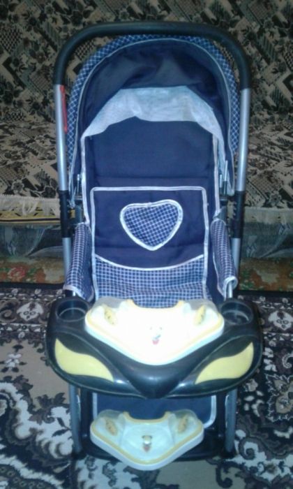 Коляска прогулочная срочно