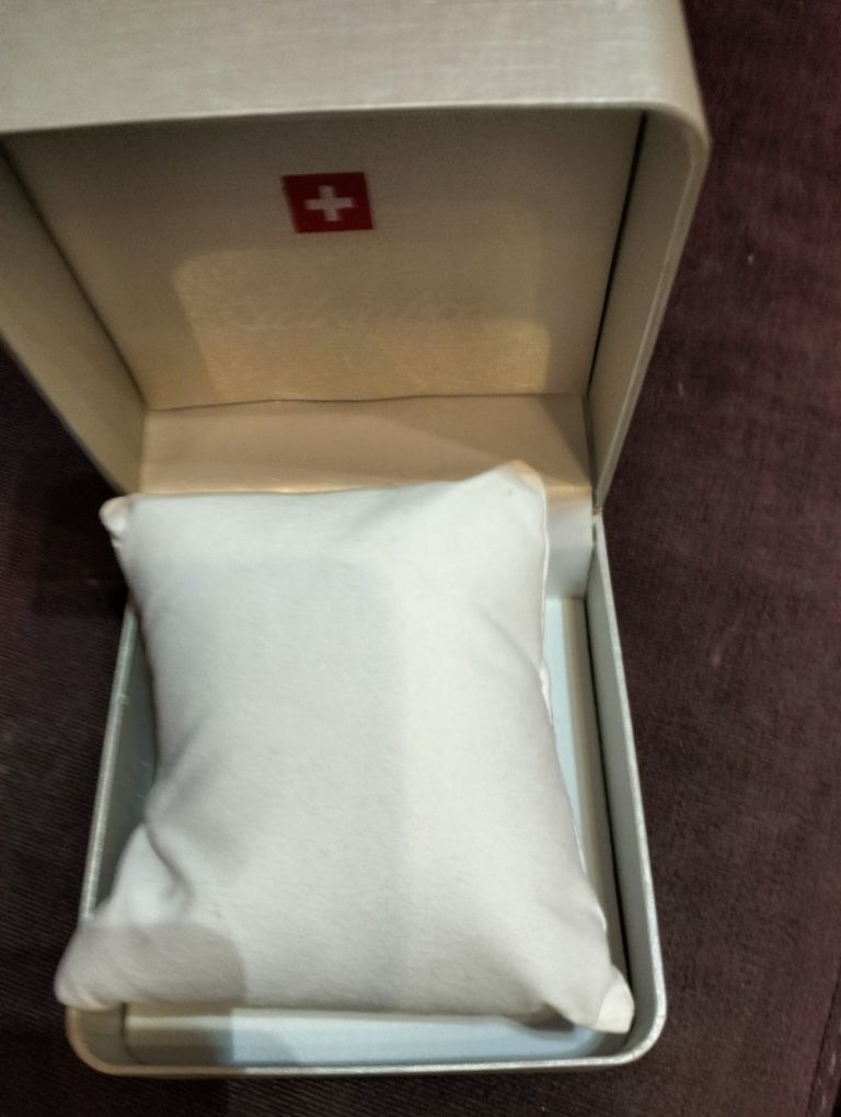 Etui na zegarek Adriatica .
