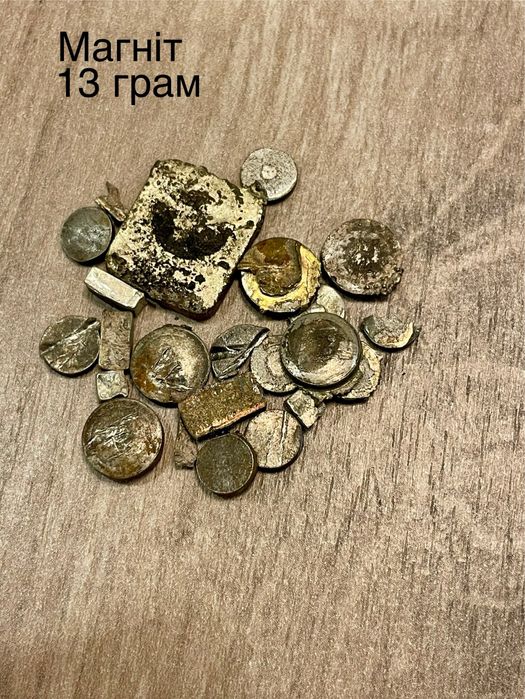 270 грам срібла у виробах та ломі