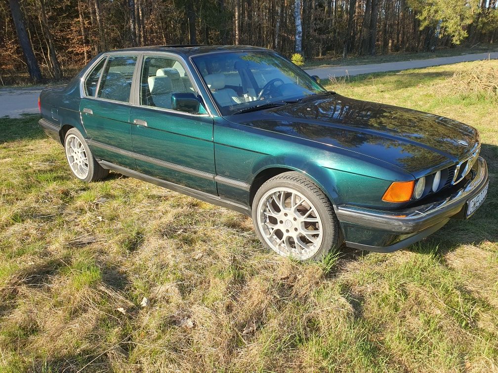bmw e32 3.0 v8 218 km