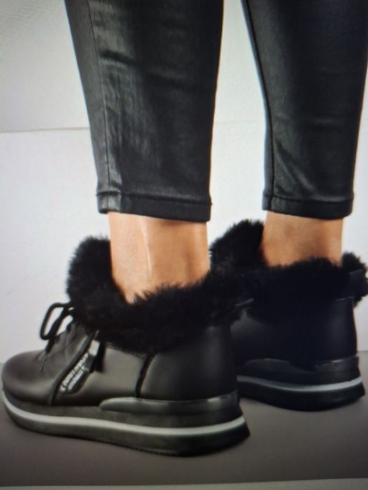 Botki, sneakersy czarne