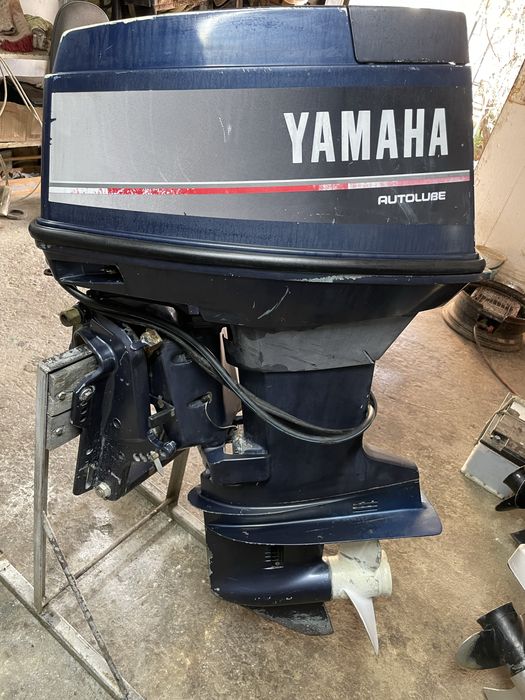 Лодочний мотор Yamaha 40 2т