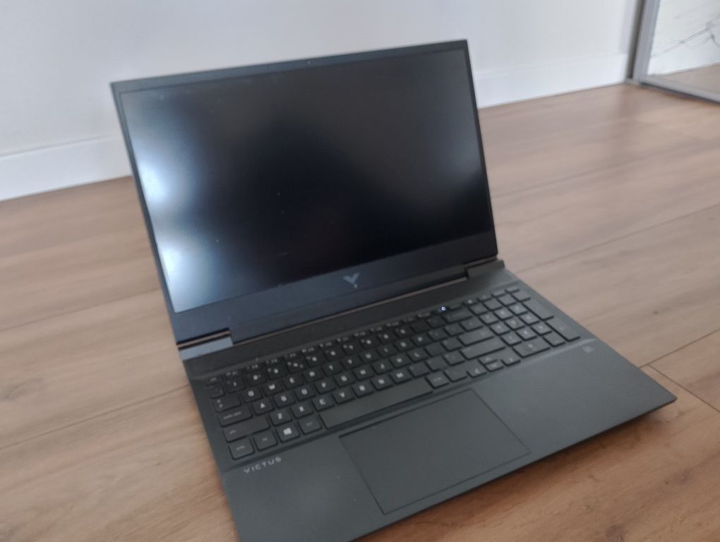Laptop HP Victus i5-11400H /16GB/512 RTX3050Ti 144Hz GAMINGOWY
