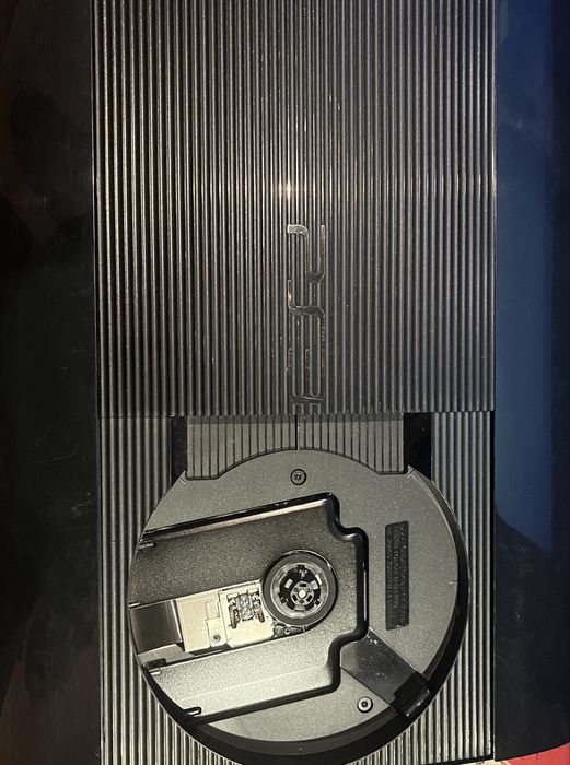 PS3 Super Slim + 2 ігри на вибір + 2 джойстика