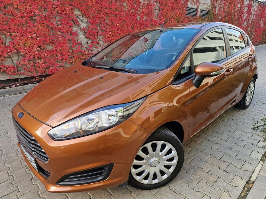 Ford Fiesta 1.2 16v 82KM LIFT BEZWYPADKOWA Kupiona w Poznańskim Salonie FORD 2013r