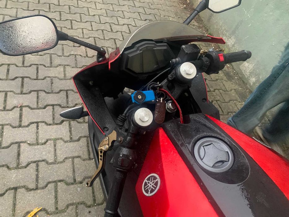 Yamaha YZF R125 2O15