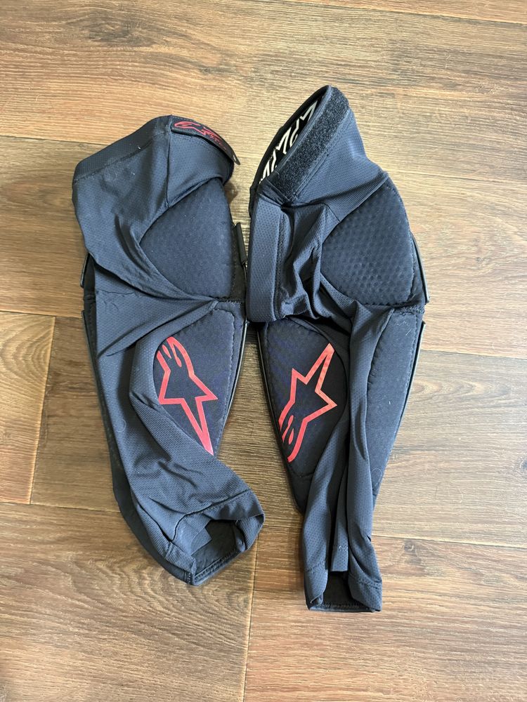 МОТО наколінники Alpinestars BIONIC FLEX