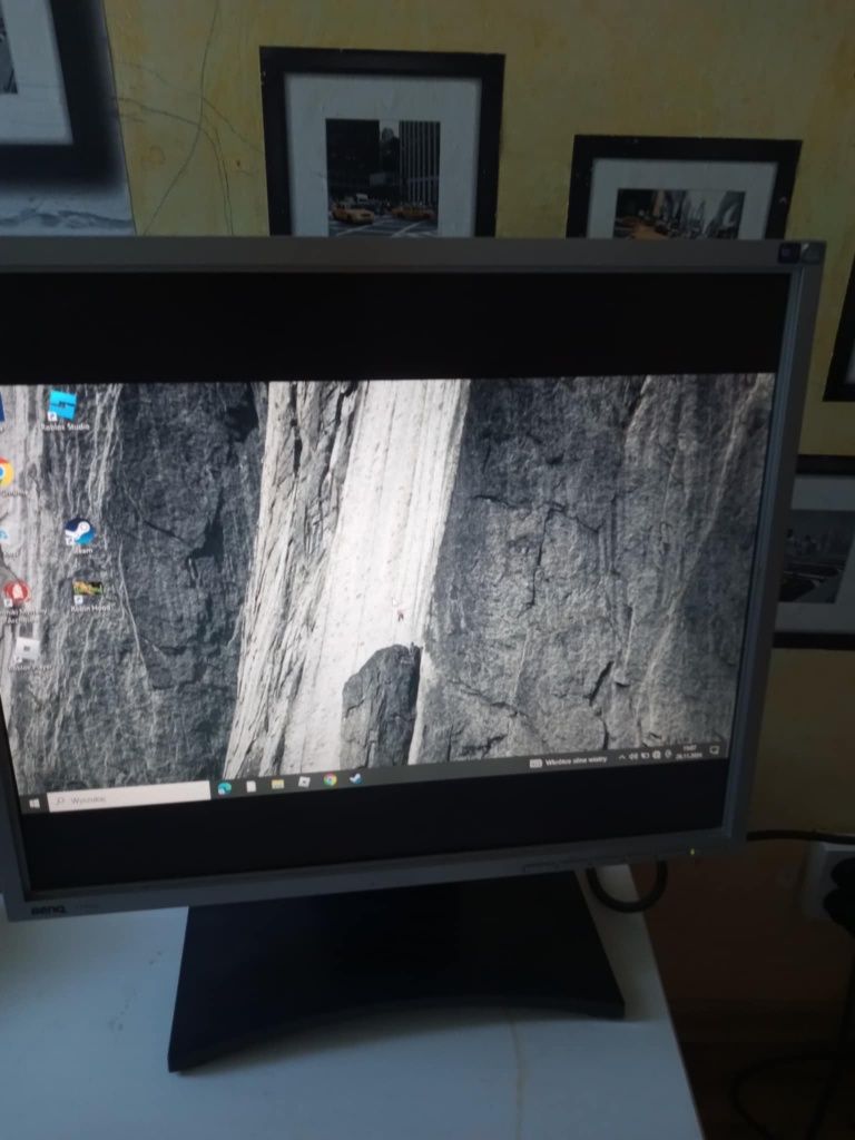 Monitor BenQ FP93G