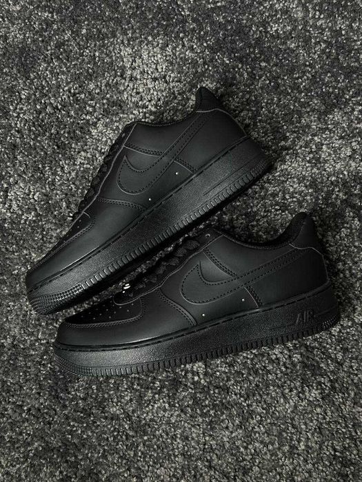 Нові оригінальні кросівки nike air force 1 чоловічі найк форси чорні