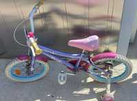 Bicicleta de criança a funcionar