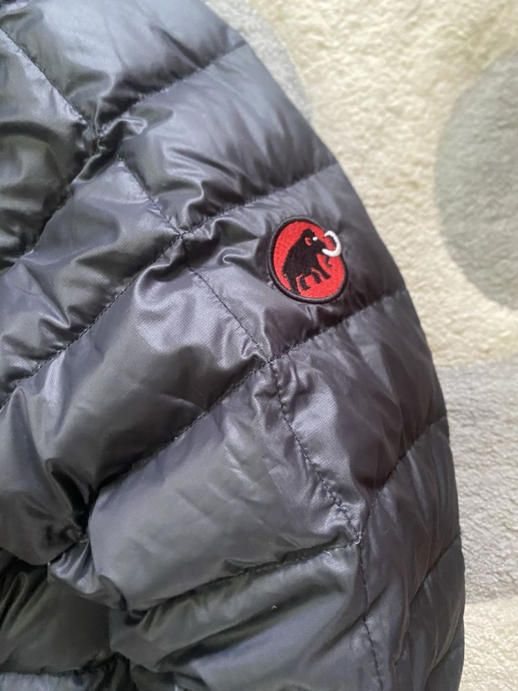 Mammut куртка XL розм
