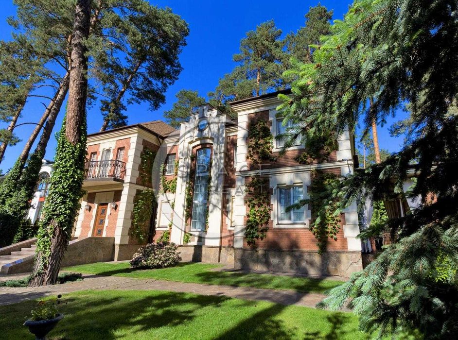 Оренда будинку 400м2 в англійському стилі з укриттям с.Романків