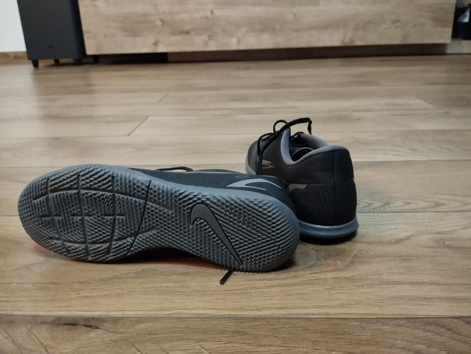 Buty halowe Nike Mercurial 37,5