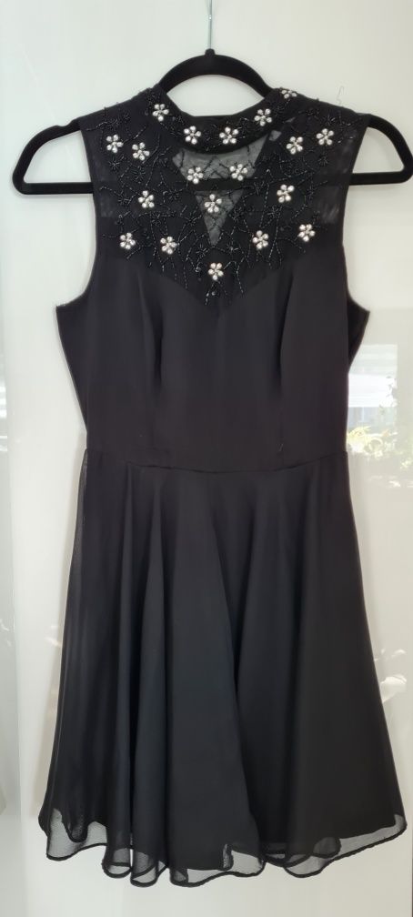 Czarna sukienka New Look r. 34