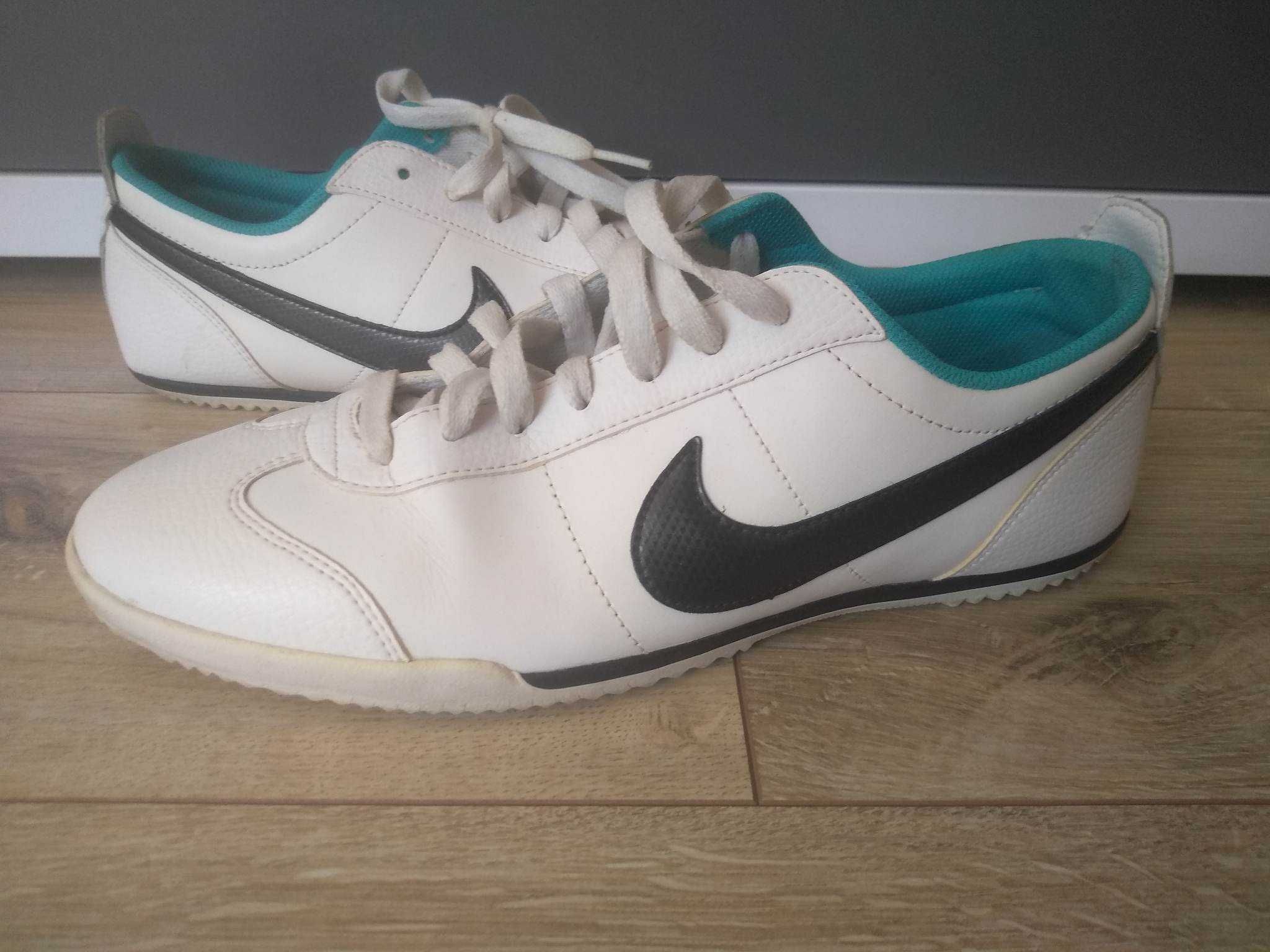 Nike Fivekay 42,5 buty sportowe