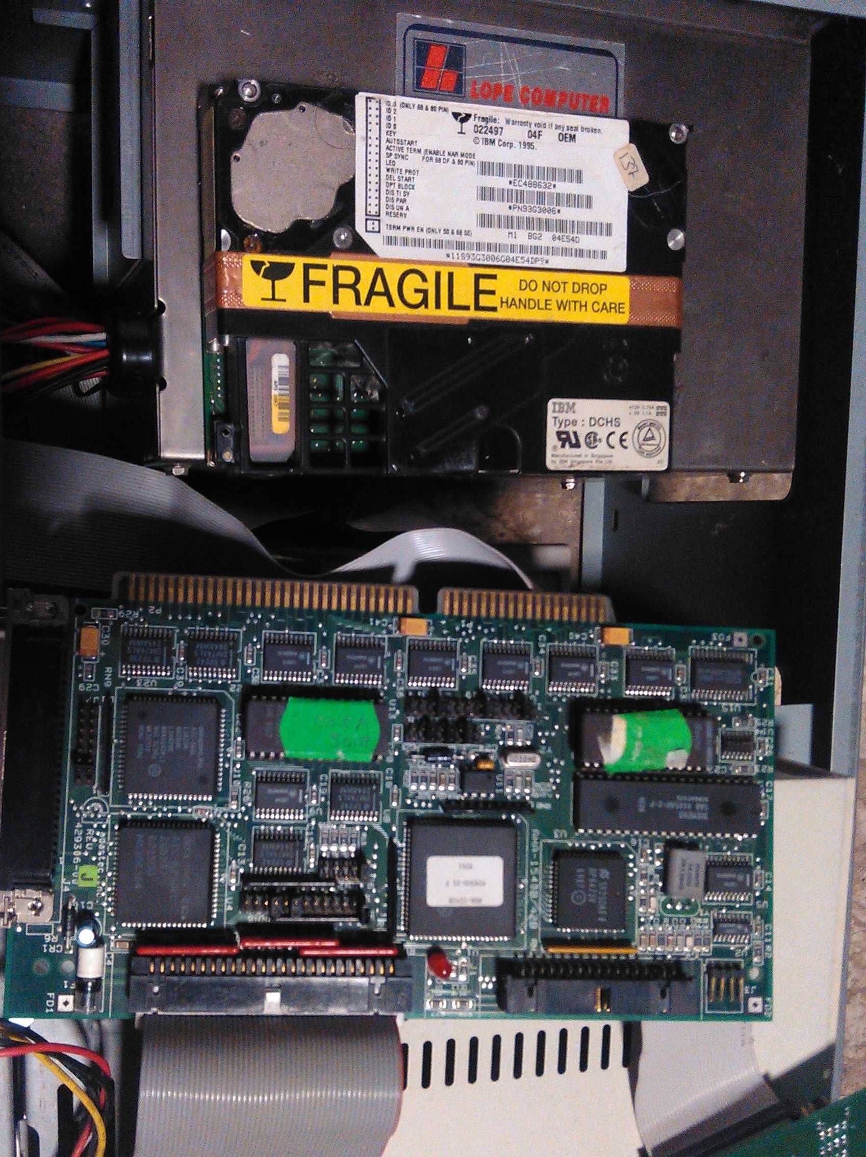 Kontroler SCSI Adaptec na ISA + dysk 4GB IBM