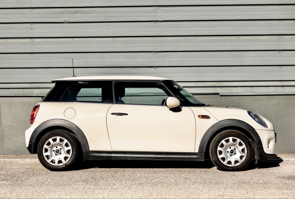 MINI 3 Portas Cooper D F56