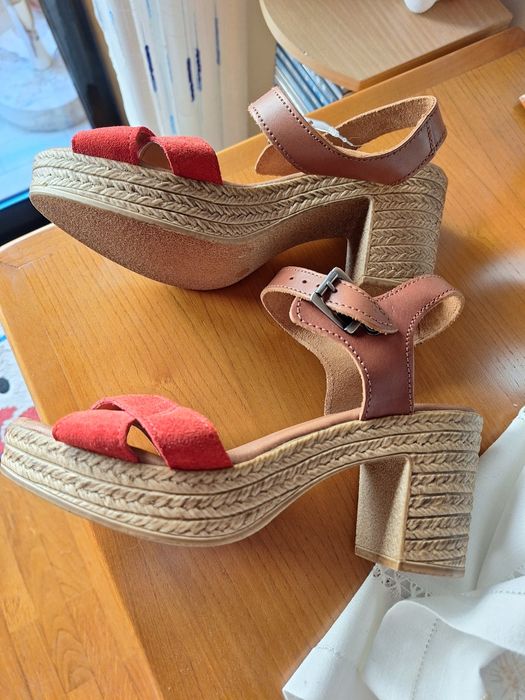 Sandálias Vermelhas T: 40 EntrePés