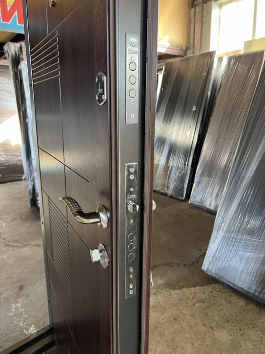 Входная дверь 860*2050 левая / правая