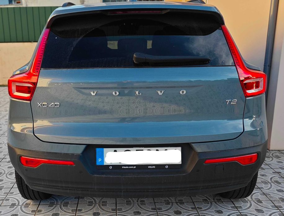 Volvo XC 40 1.5 T2 - 31mil kms