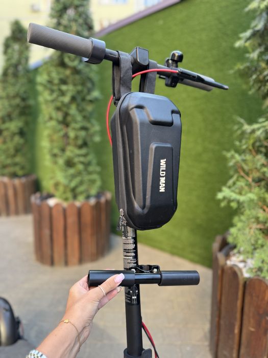 Електросамокат Xiaomi Mi Electric Scooter 4