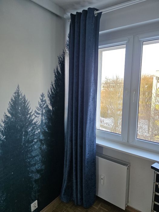 Zasłona przyciemniająca EUROFIRANY 140×240cm granatowa połyskująca