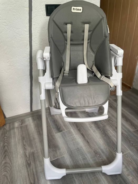 Стіл для годування