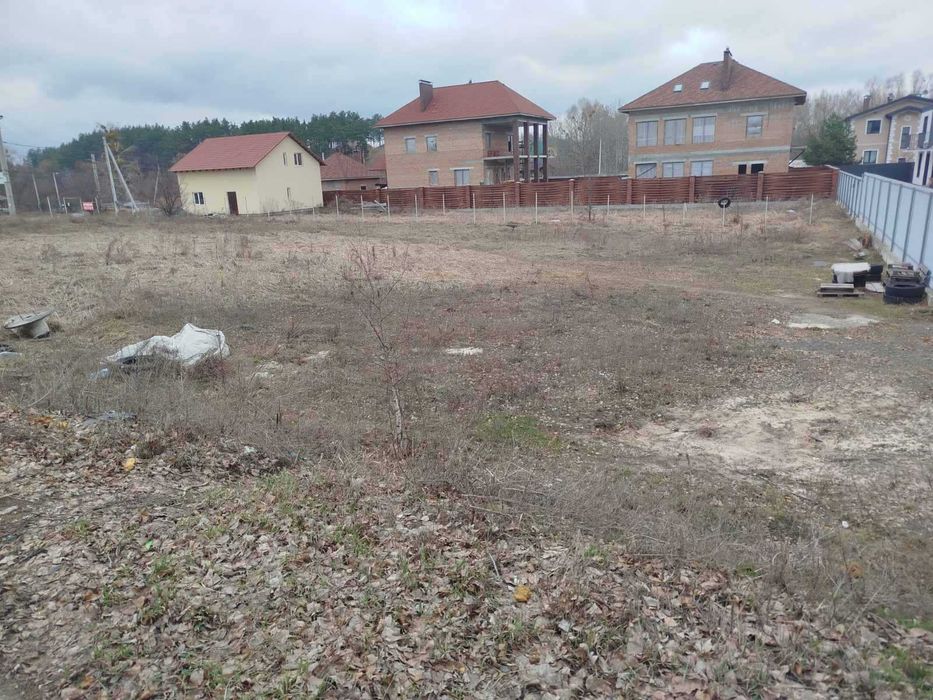 Продаж двох фасадної земельної ділянки 12 соток під будівництво