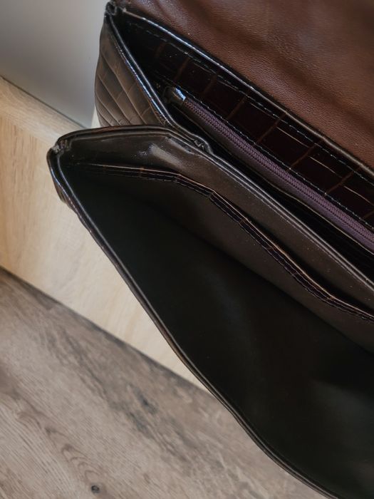 Torebka ze skóry kuferek