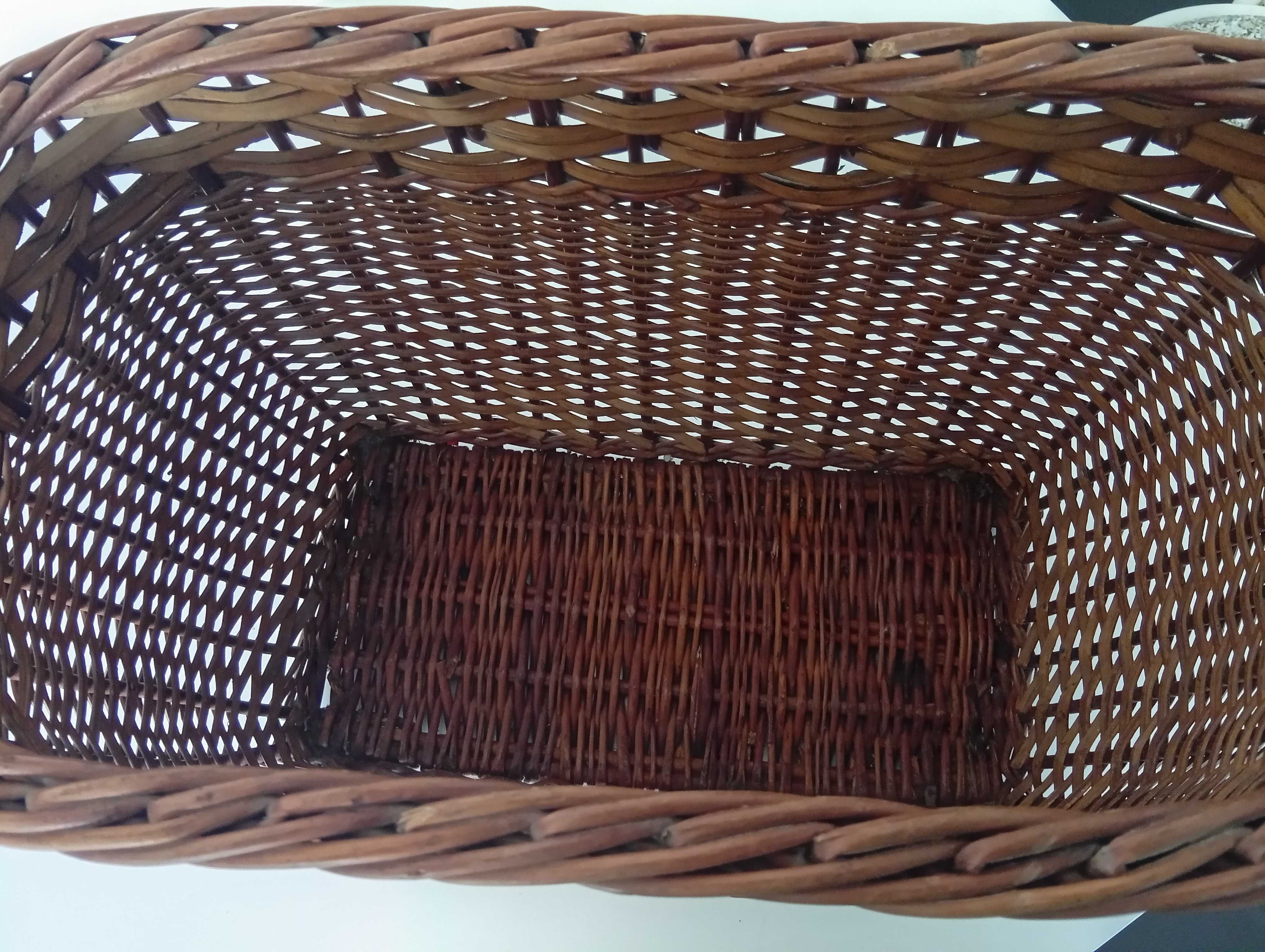Cesta em vime, bicolor