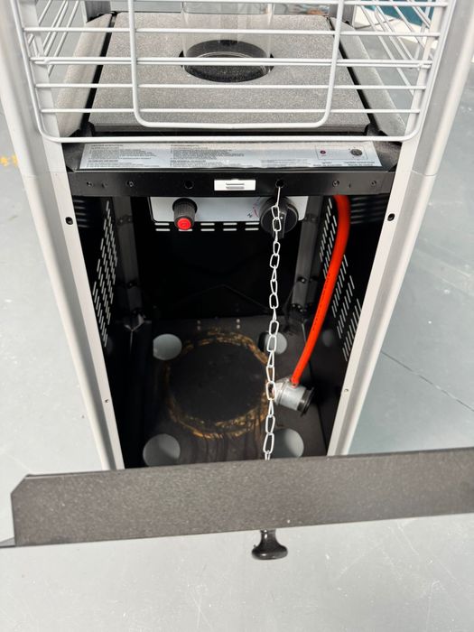 Aquecedor de Exterior a Gás – Modelo Pirâmide com Ignição Automática