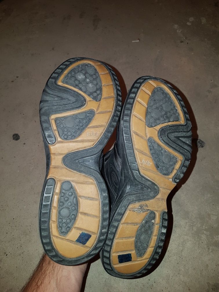 Buty Nike 38.5 skórzane.
