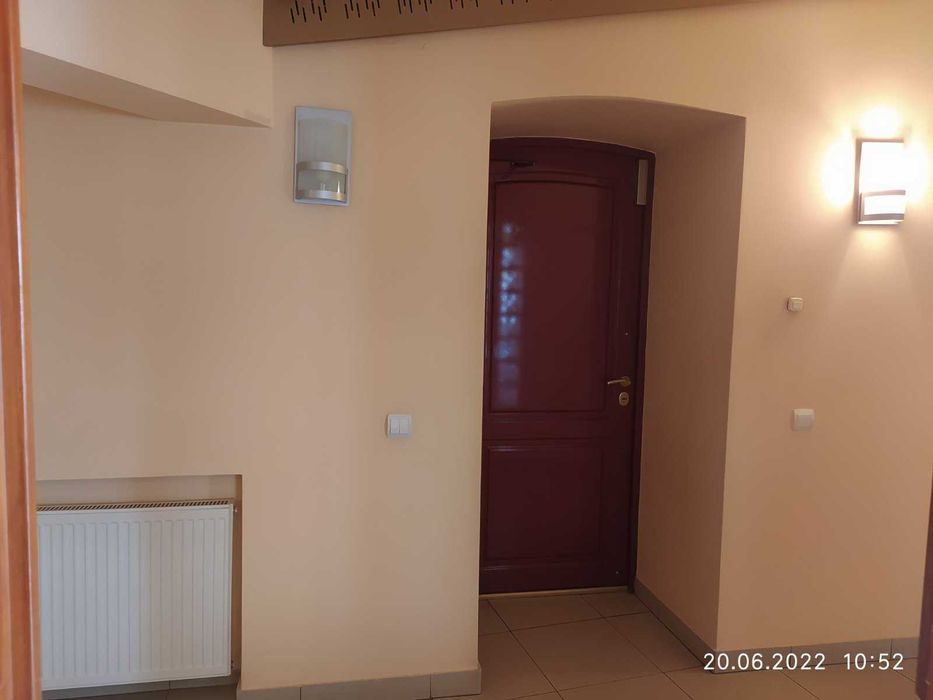 Оренда офісних приміщень центр міста Гузара 34А